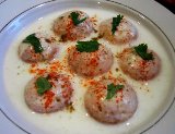 Dhahi vada/ Black gram dumplings in plain yogurt (No garlic/ no onion)